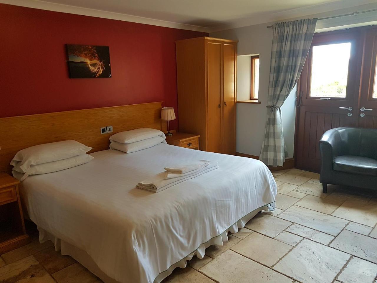 King'S Head Inn Llangennith Luaran gambar